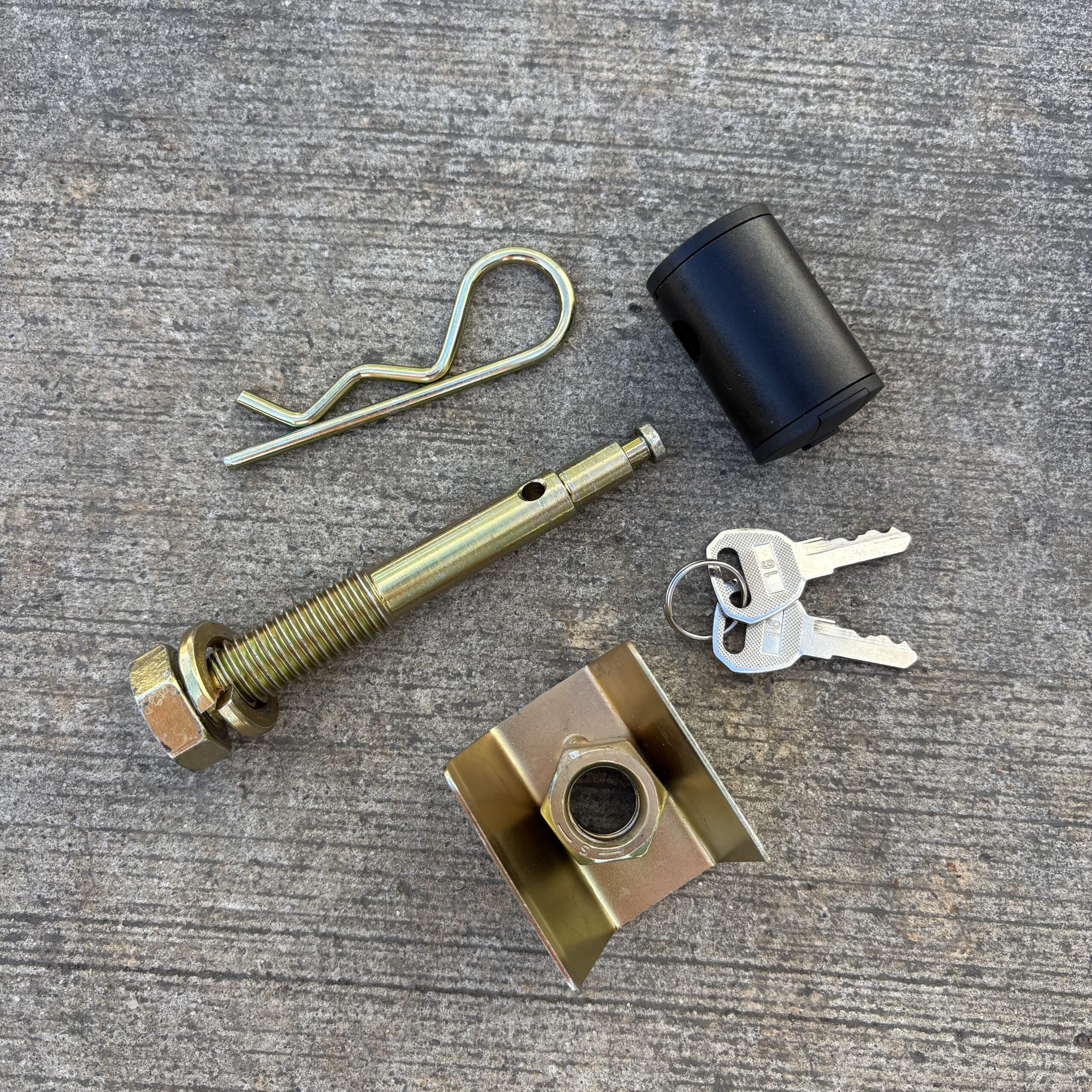 Anti Rattle Hitch Bolt - Locking